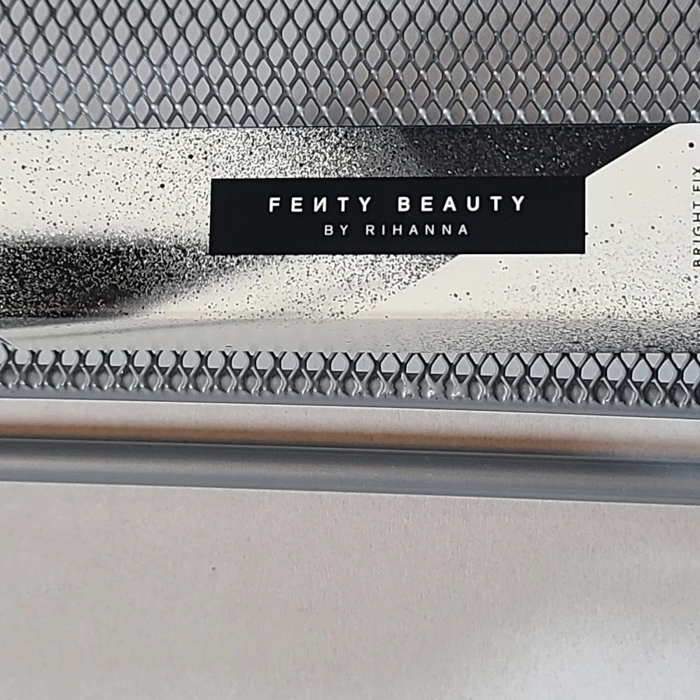 Fenty Beauty Bright Fix Eye Brightener - Color Honey Mustard NIB .34 Oz 10 Ml
